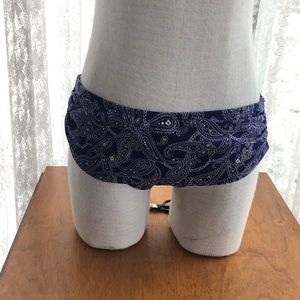 Victoria Secret swim bottoms with small skirt med